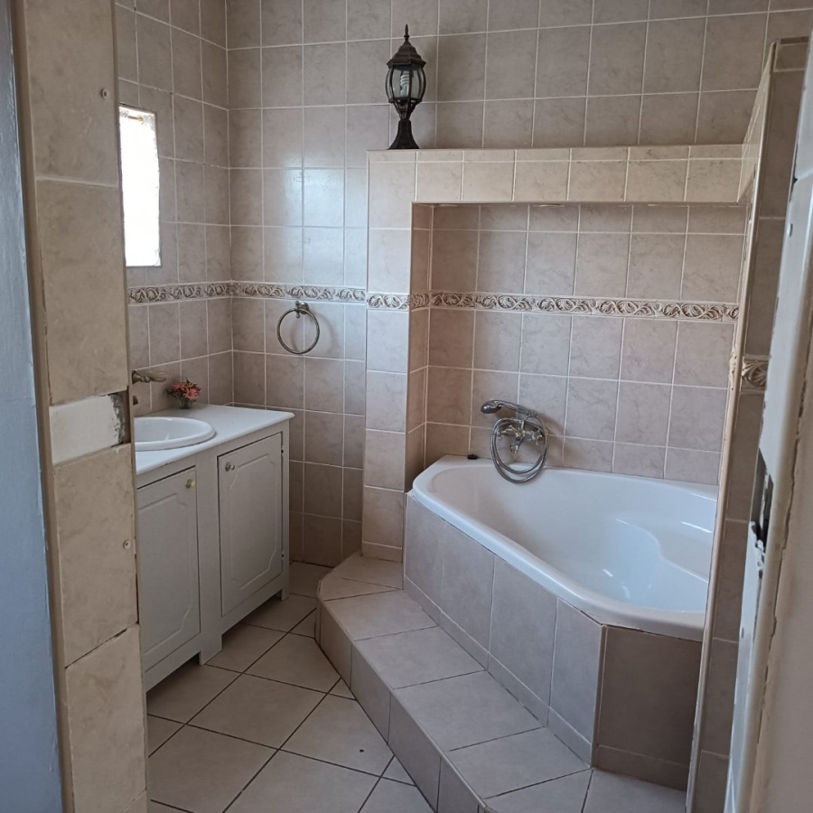 3 Bedroom Property for Sale in Wilkoppies North West